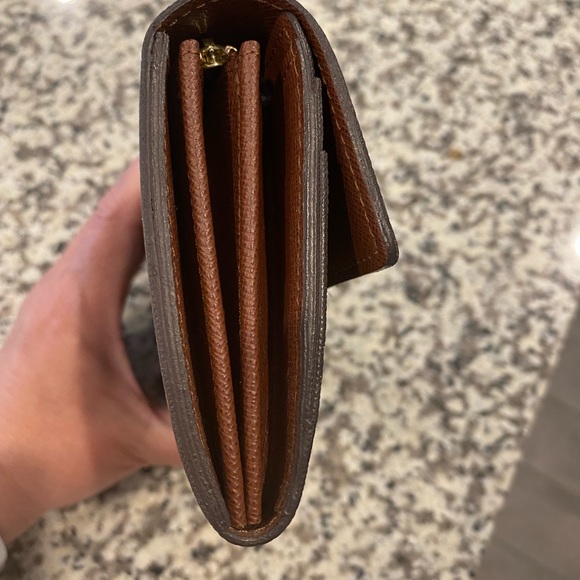 🎈SOLD🎈Louis Vuitton Sarah Wallet - Picture 3 of 12